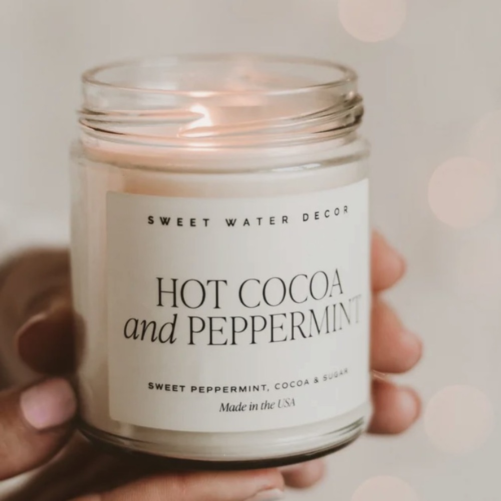 015 NWT SWEET WATER DECOR
CANDLES HOT COCOA& PEPPERMINT 9 OZ